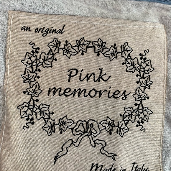 Pink Memories (italian designer) lace maxi in size 6. - Picture 4 of 5